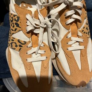 New balance 327 cheetah